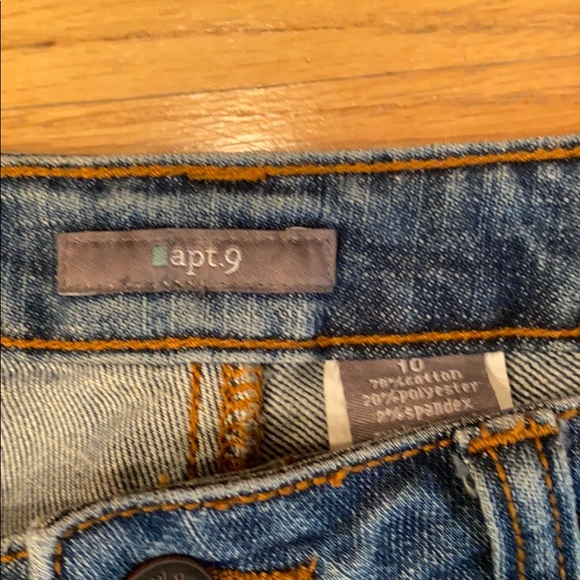 Apt. 9 capris with beaded cuff - Picture 2 of 4